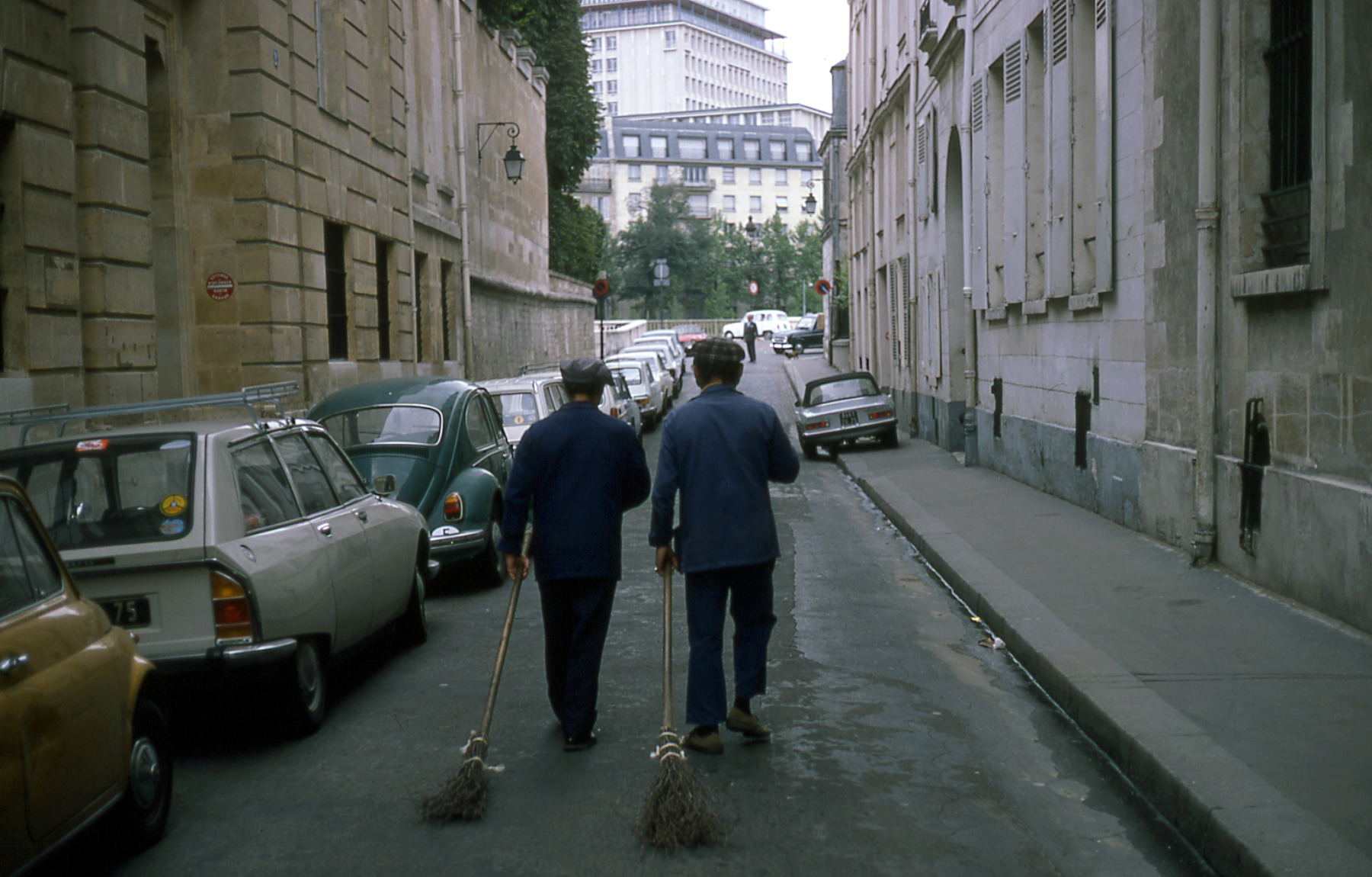 Paris street sweepers