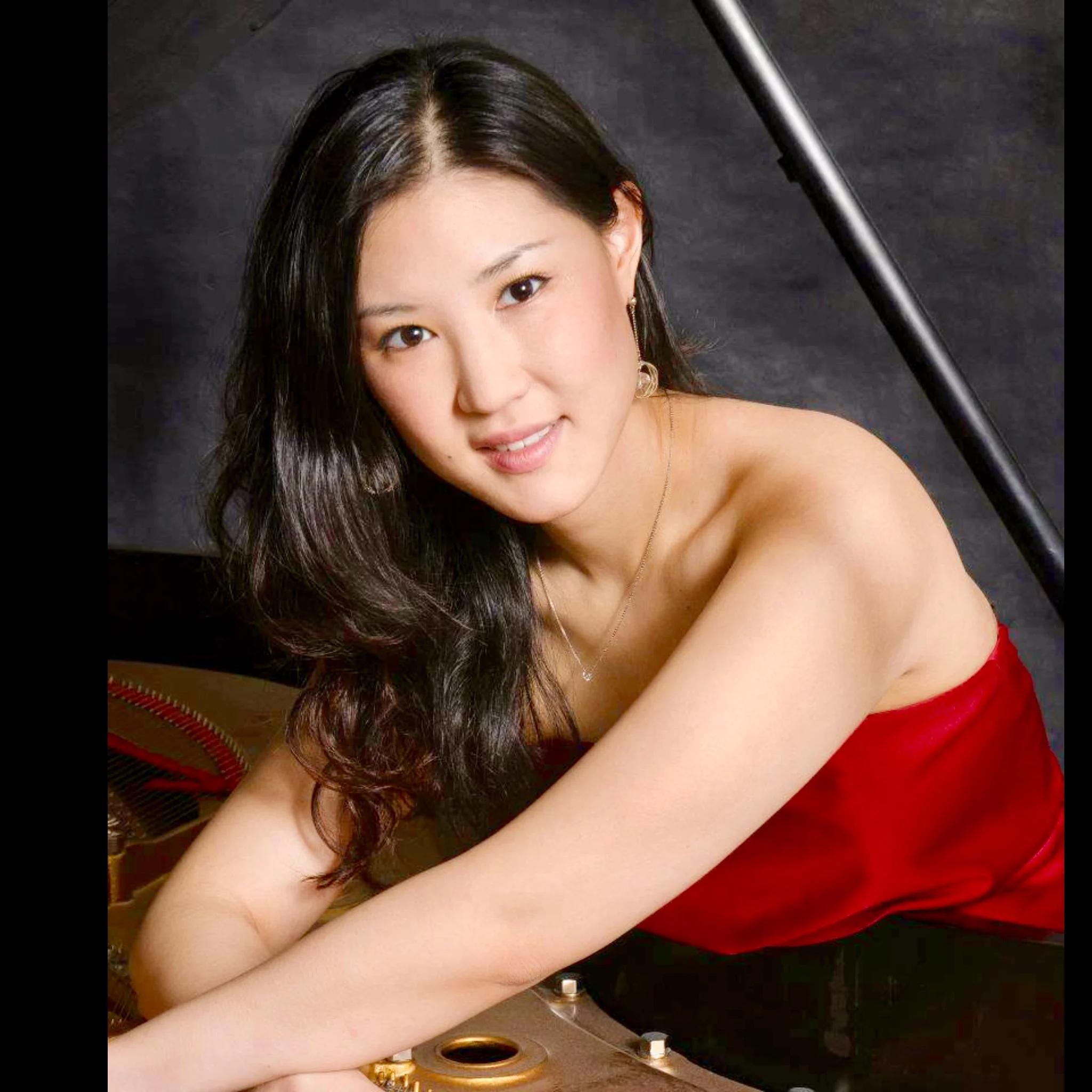 Yoon Lee.jpg