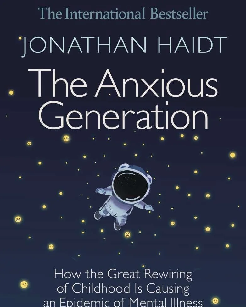 📖 Book pick of the month: The Anxious Generation  by Jonathan Haidt.
Children aren&rsquo;t playing like they used to they&rsquo;re living on screens. Haidt argues it&rsquo;s behind rising anxiety and stress. 😔
We&rsquo;ve also got a powerful articl