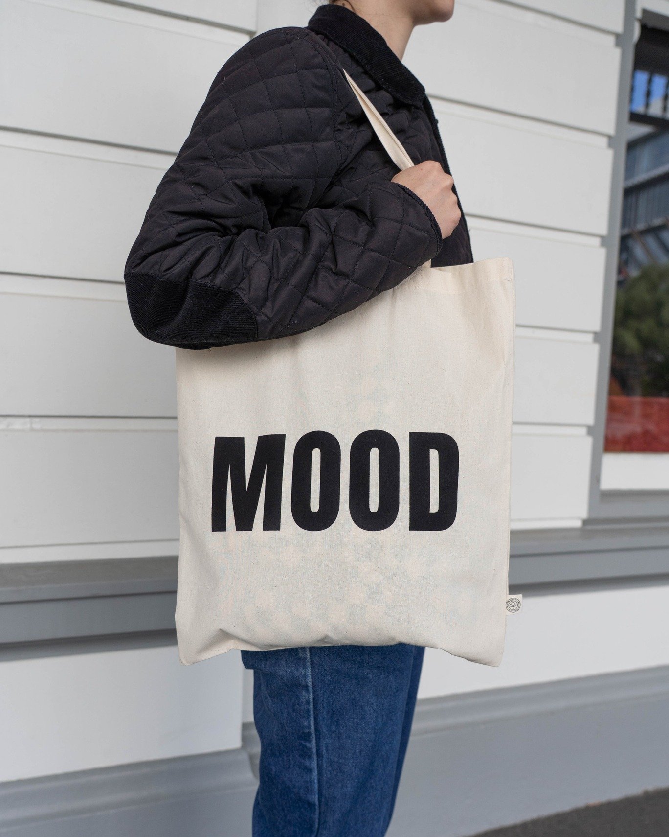 It&rsquo;s more than a tote &mdash; it&rsquo;s a mood.
Our MOOD canvas tote is your everyday go-to: effortless, considered, and made to move with you. Crafted from 100% recycled cotton, it&rsquo;s the piece you&rsquo;ll carry on repeat. From morning 