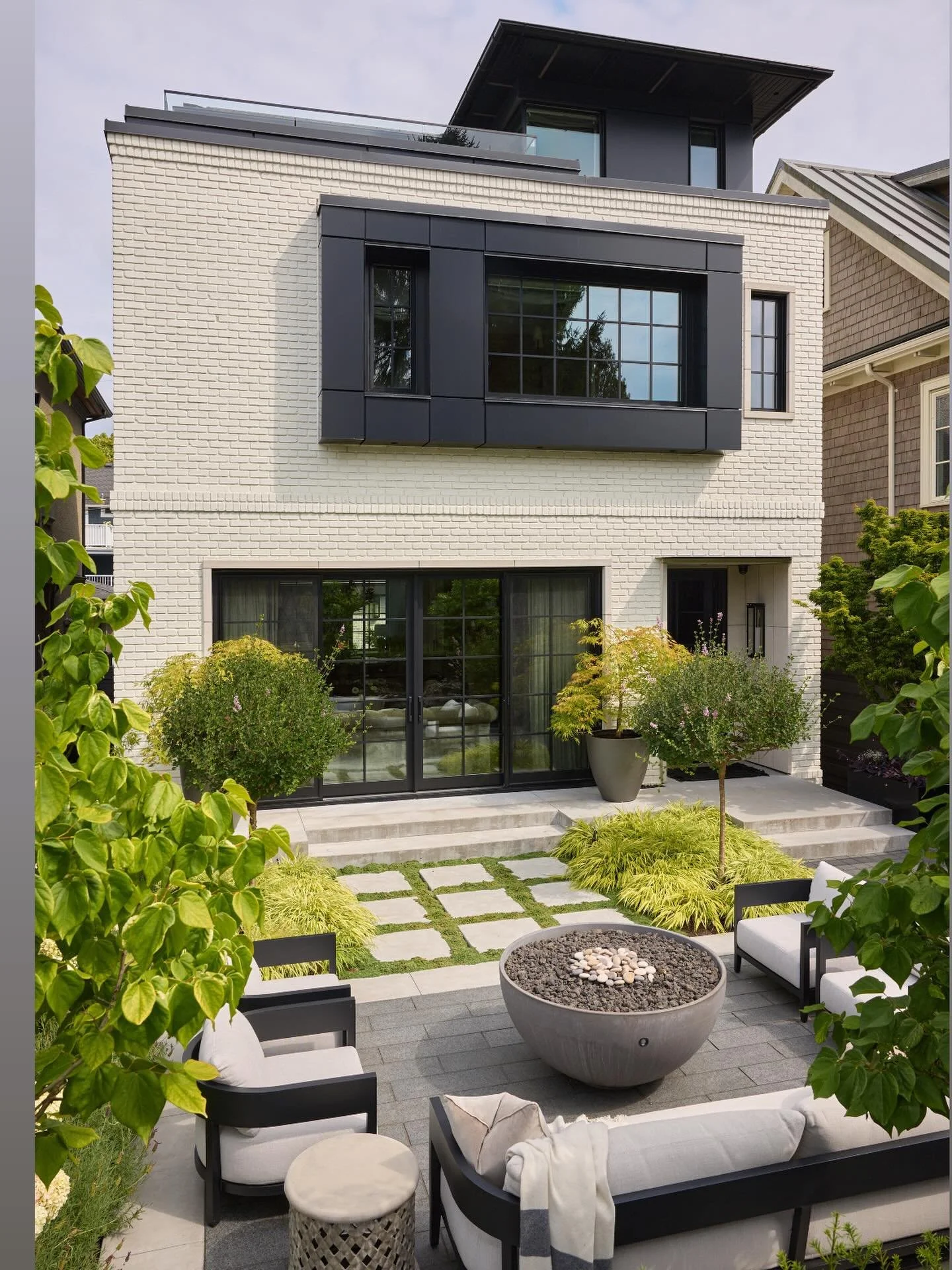 A Kitsilano Gem. Bold at the street. Gentle in the garden. Custom design by @1_ward_studio for amazing clients 

Interior design by @stephaniebrowninc 
Landscape design by @ronruleconsultants 
Photography by @philcrozier 
Architectural panels by @exc