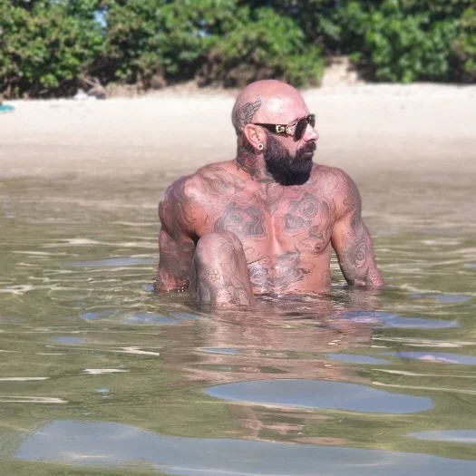 JT topless waiter for hire in Brisbane City