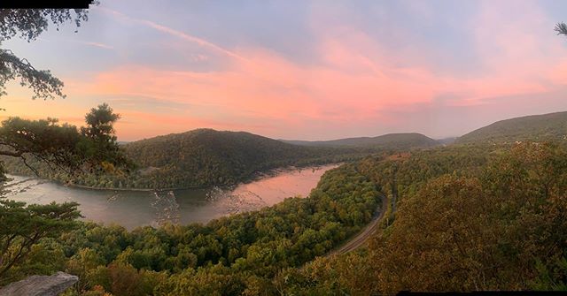 Good morning from the southern entrance of the Appalachian Trail in Maryland - South Mountain #southmountain #wevertoncliffs #wildeast #atstrong #wildeast #sunrise #potomacriver