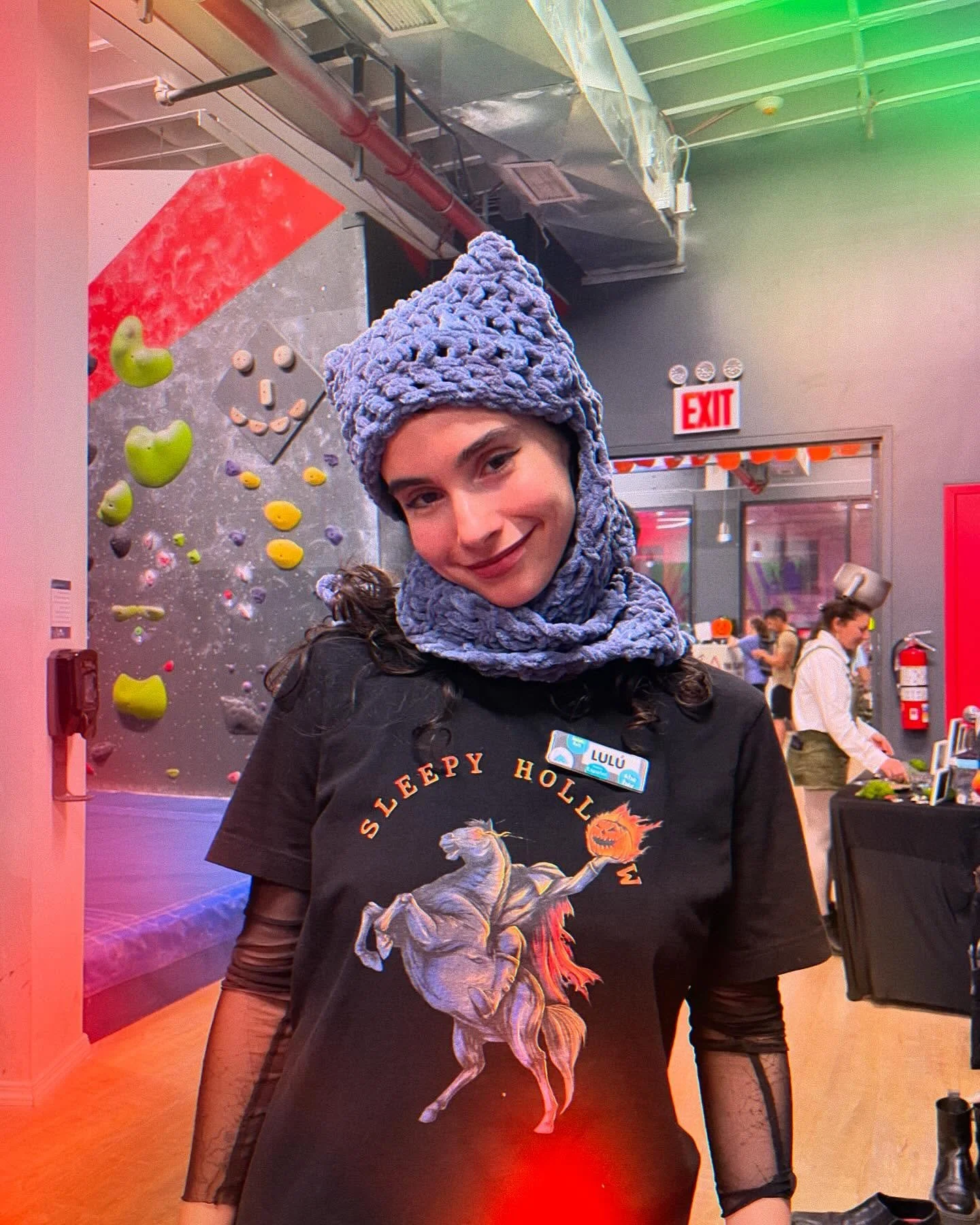 Look at these sweet owners of THREDDEDbykelly&hellip;

I got to sell my kitty ear balaclavas and beanies at @movementharlem &lsquo;s community night! 

Hit me up if you&rsquo;d like one of these&hellip;great presents for the holidays approaching. 

#