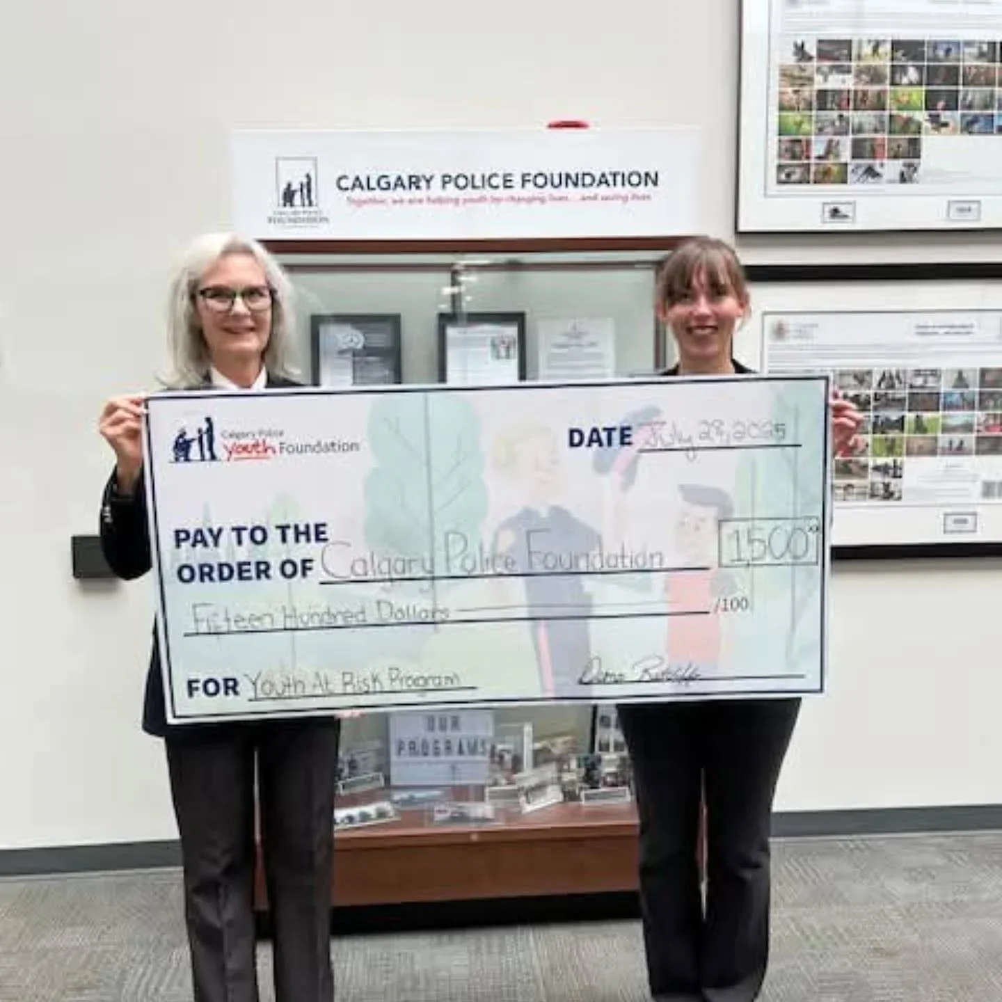 Big shoutout to our President, Diana Ratcliffe, who had the honour of presenting a $1,500 cheque to the Calgary Police Youth Foundation today! 👏💙

This amazing organization works to keep kids and youth safe from crime and victimization, giving chil