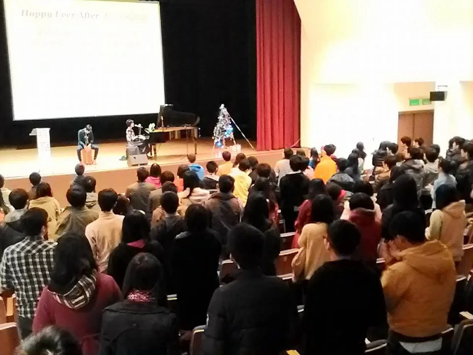 22-Show Burning Bright Tour across university campuses and churches across Taipei, Hualien and Taichung (2014)