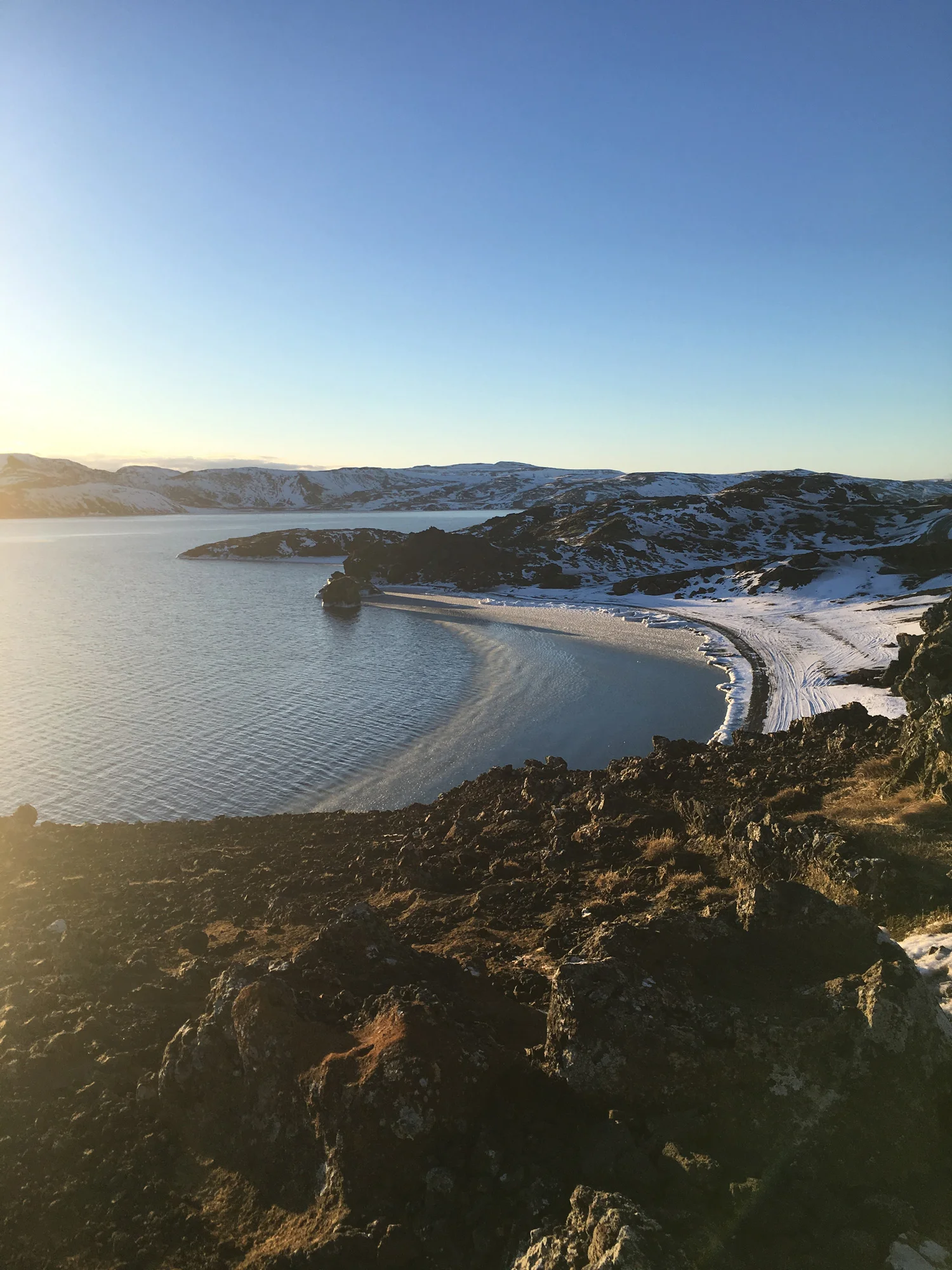 Iceland-Lake3.jpg
