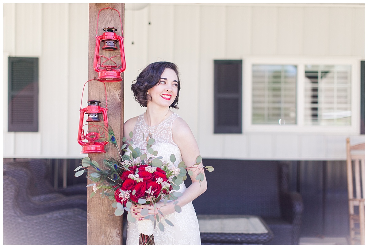 9_Oaks_Farm_The_Warehouse_Monroe_Ga_Wedding_Photograpehrs_0006.jpg