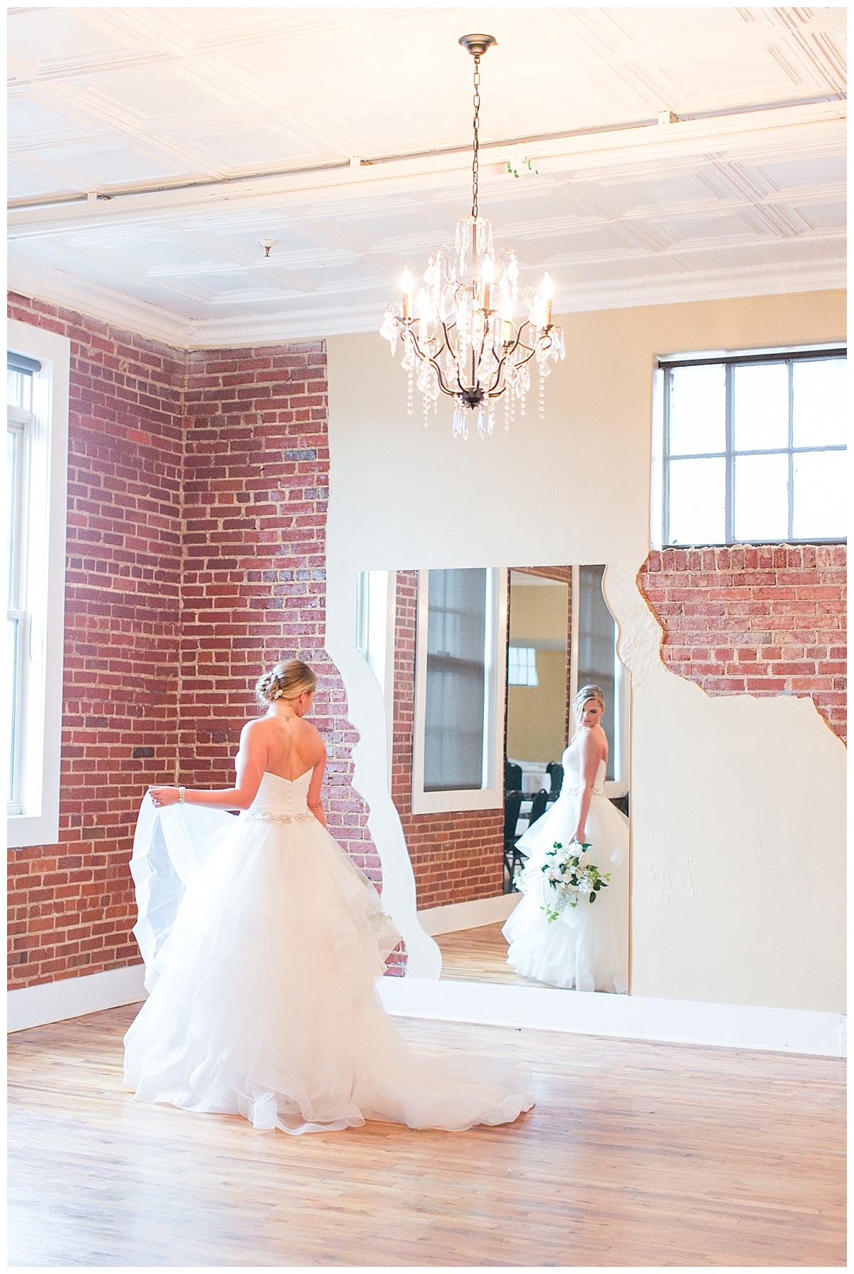 Scott's_Downtown_Monroe_Ga_Wedding_Photograpehrs_0017.jpg