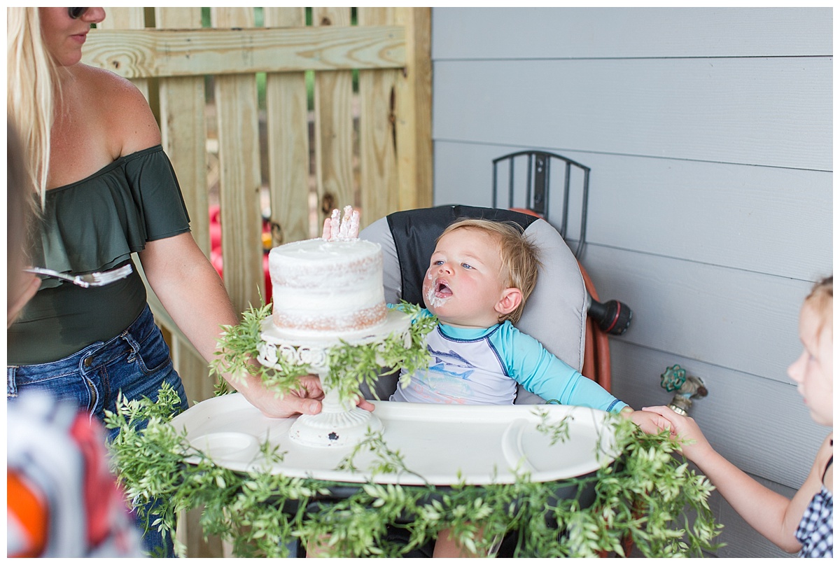 cake_smash_session_monroe_ga_0037-1.jpg