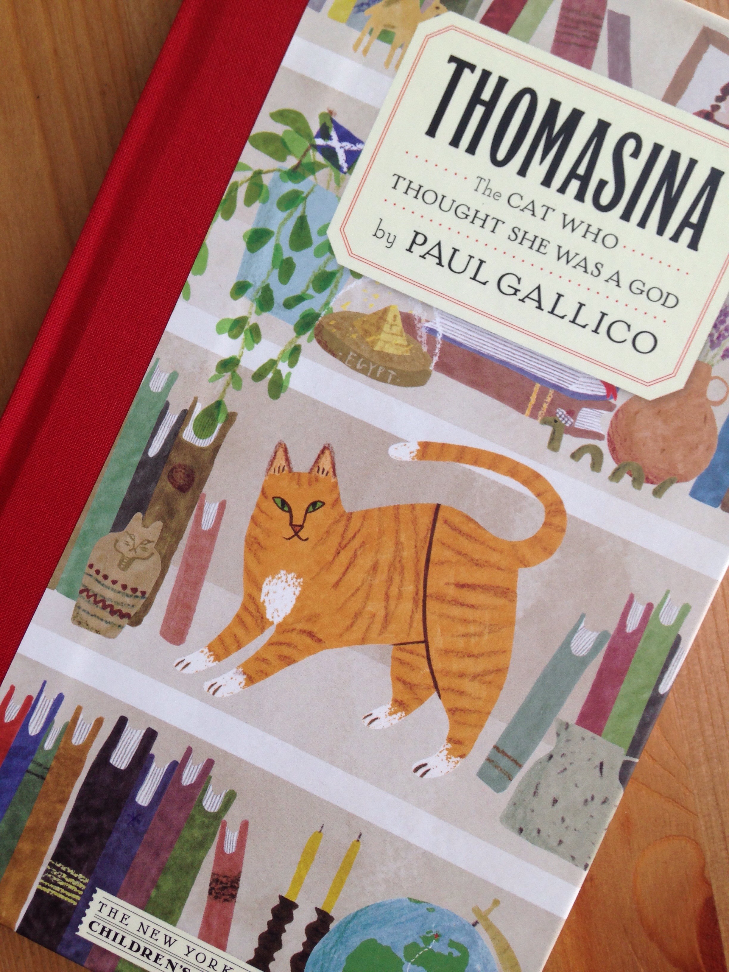 Close up of book cover for Thomasina - The Cat Who Thought She Was a God by Paul Gallico