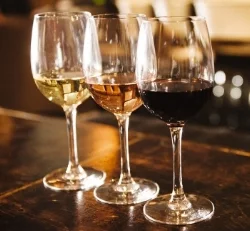 wine flight.jpg