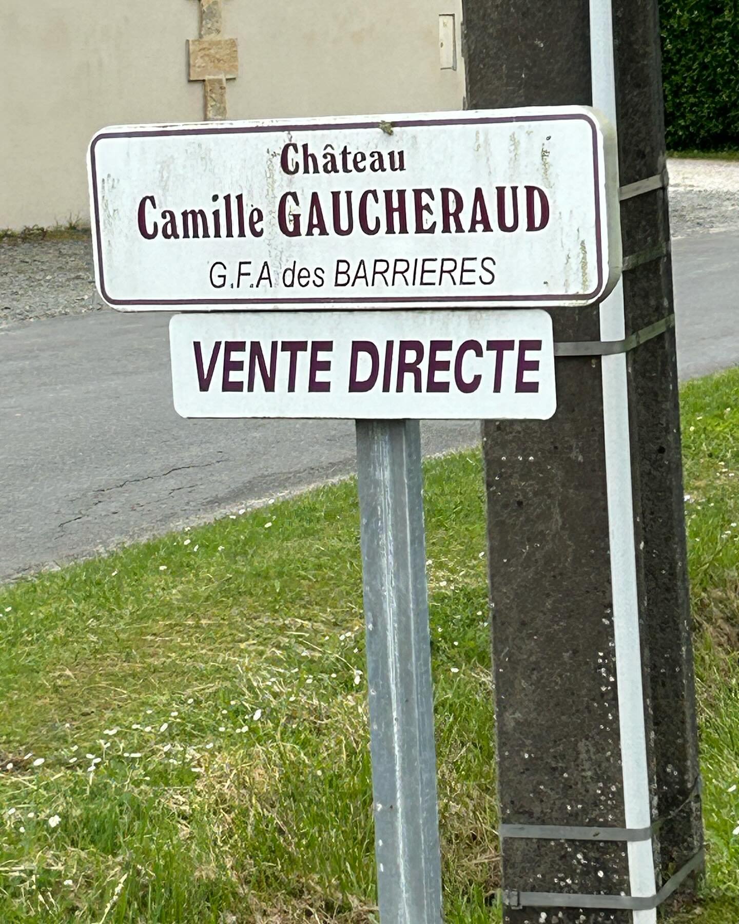 On the right bank of the Gironde River in Bordeaux is a small district called Blaye. I was honored to spend the day at Camille Gaucheraud vineyard. Stay tuned as I share some fun facts about my Blaye visit.