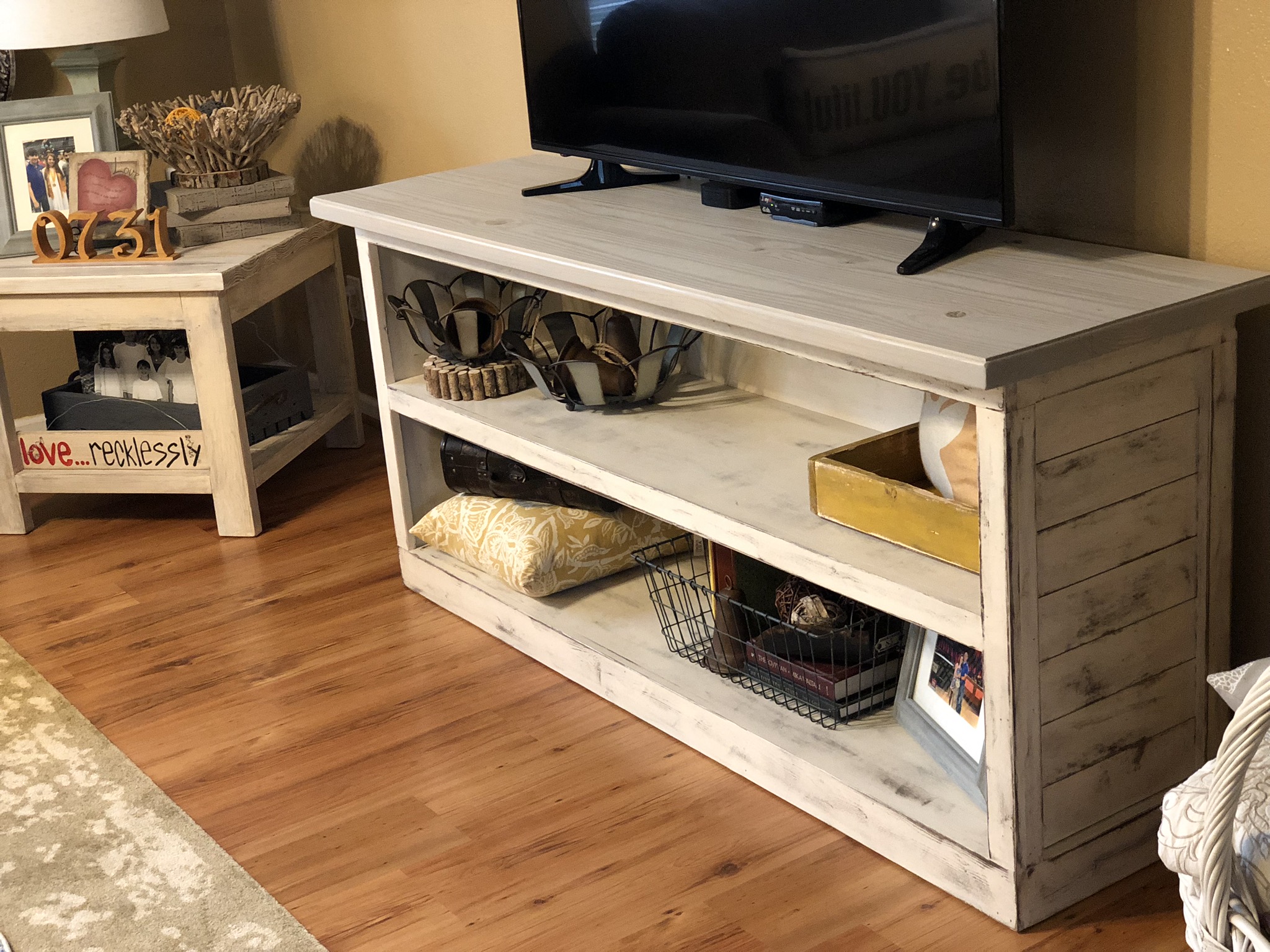 DIY Modern Farmhouse TV Stand (with shiplap ends) — 731 ...