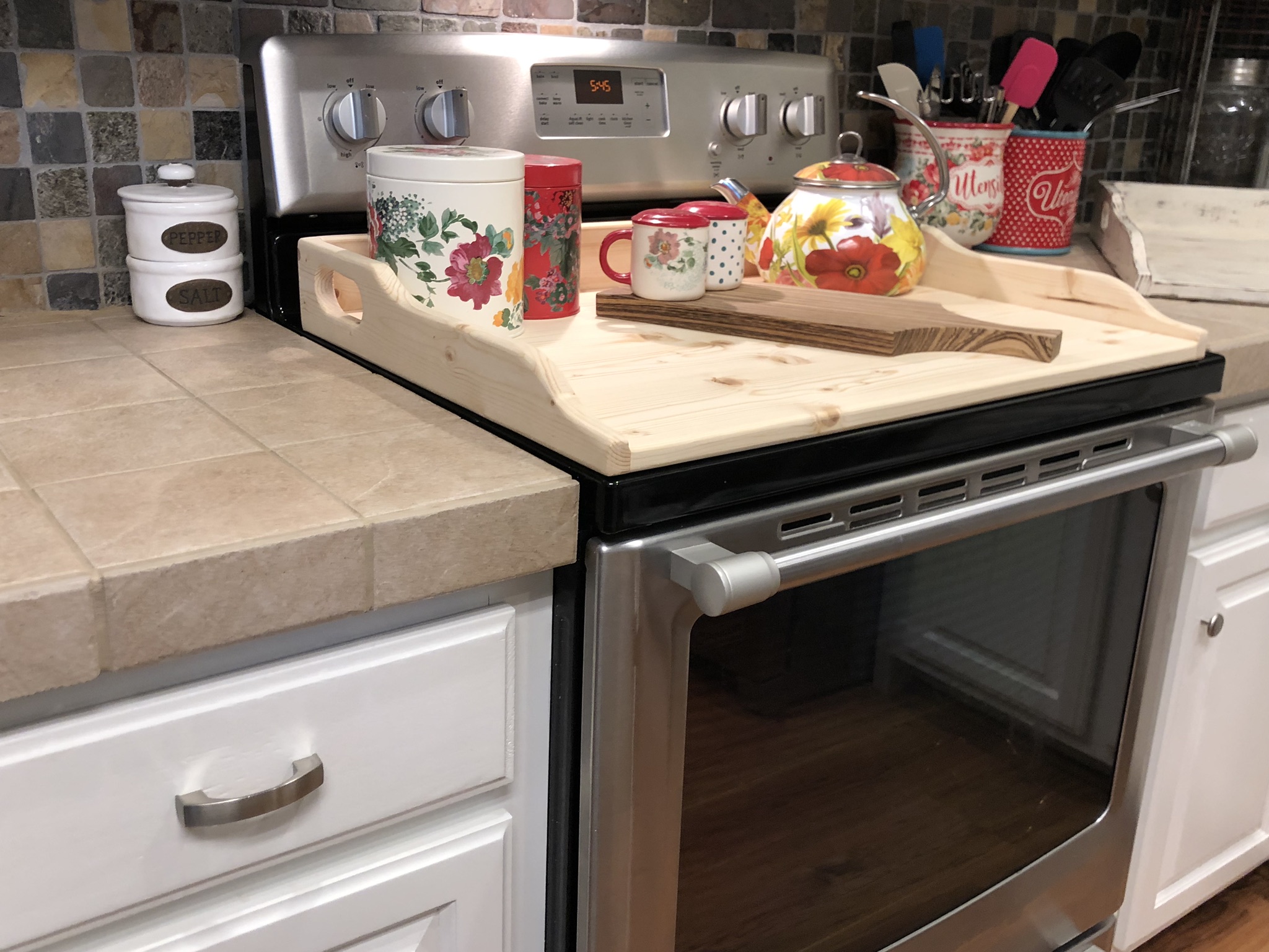 stove covering.jpeg