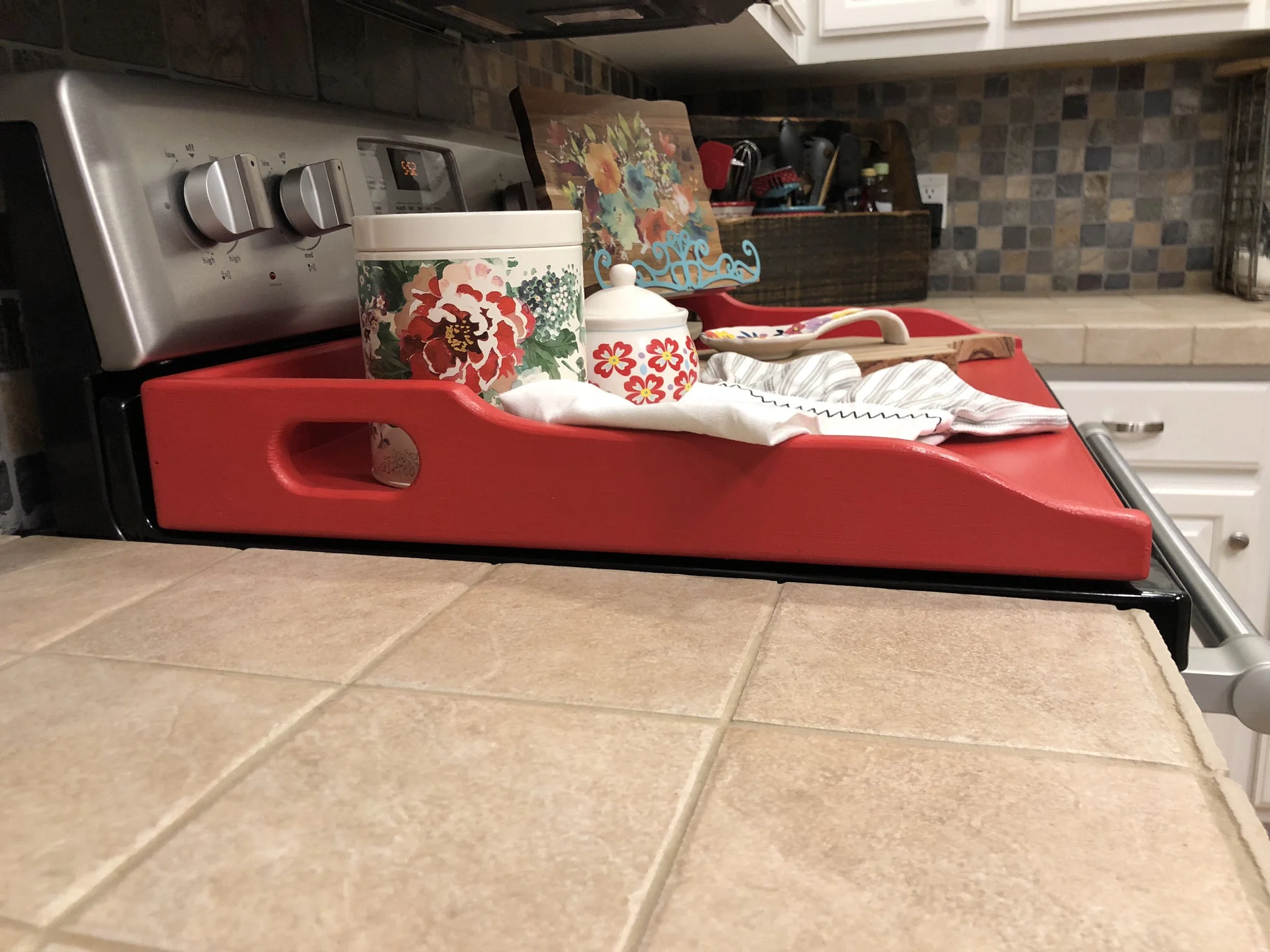 red stove cover side.jpg