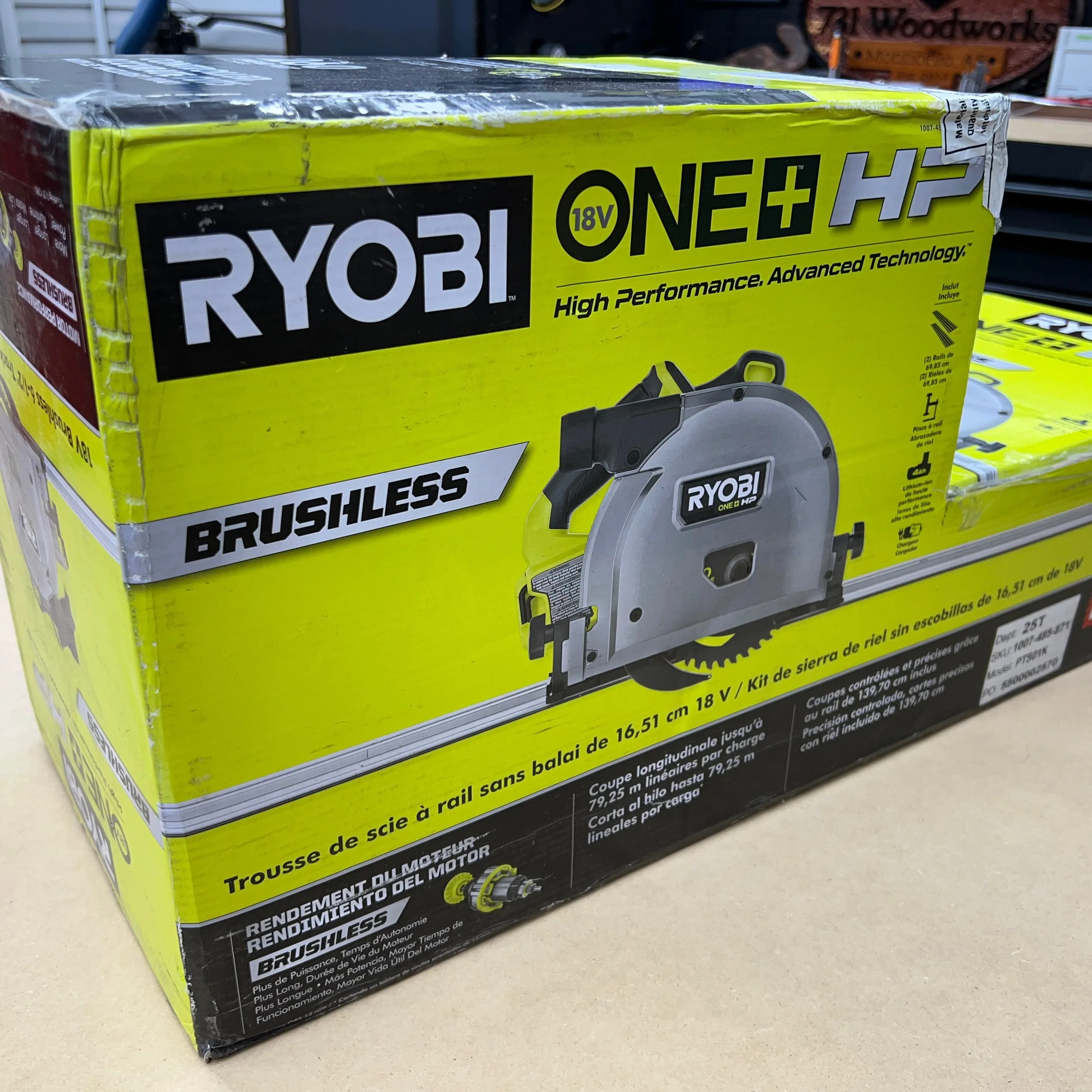 Innovative Storage Bag For Track Saws Made From Heavy Duty