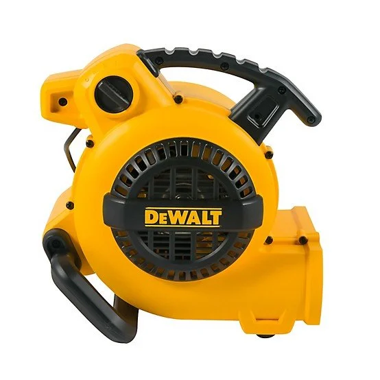 DEWALT 7 in. 3 Speed Indoor/Outdoor Air Mover with 600 CFM airflow and daisy chain power outlets