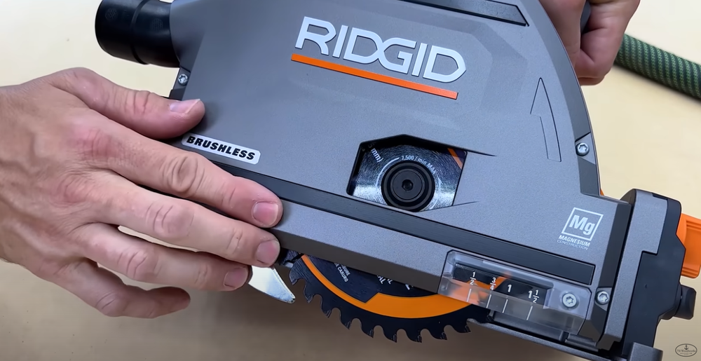 RIDGID 18V track saw