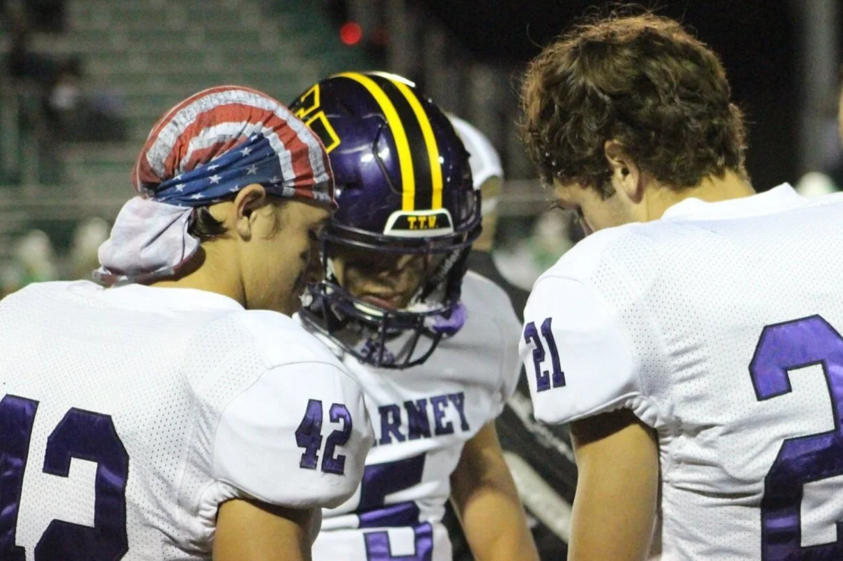 Bulldogs Fall to Eagles 38-14