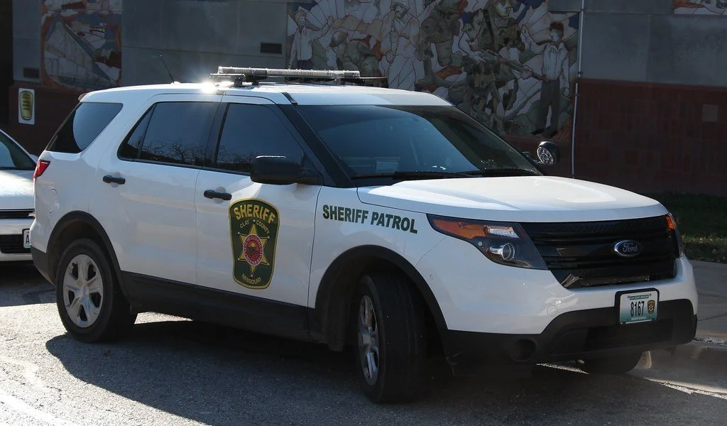 Deputies Assist KCPD Catch Violent Suspects