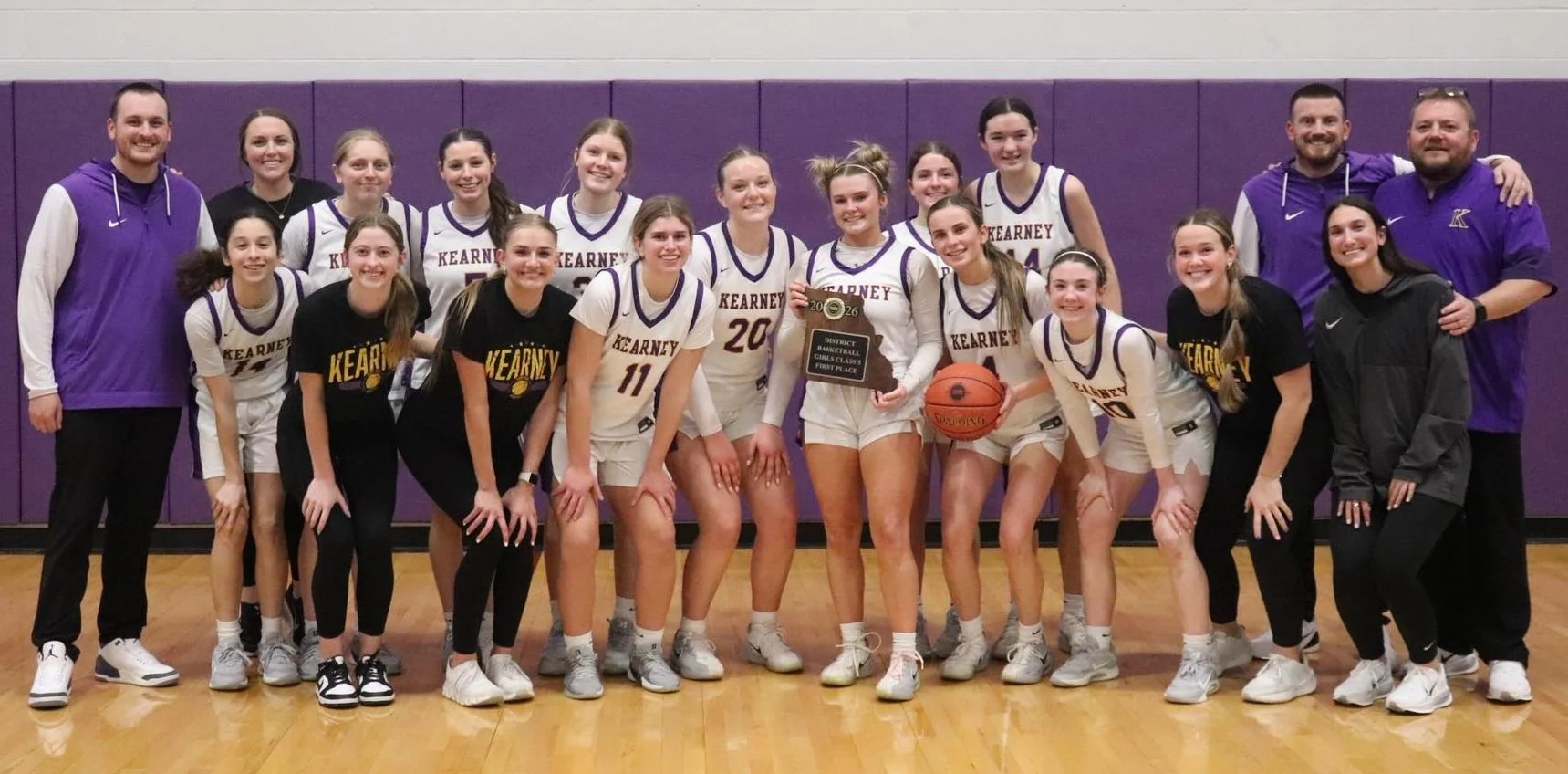 Bulldogs Claim District Title on Dramatic Buzzer-Beater