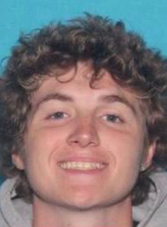Sheriff’s Deputies Search for Smithville Lake Robbery Suspect
