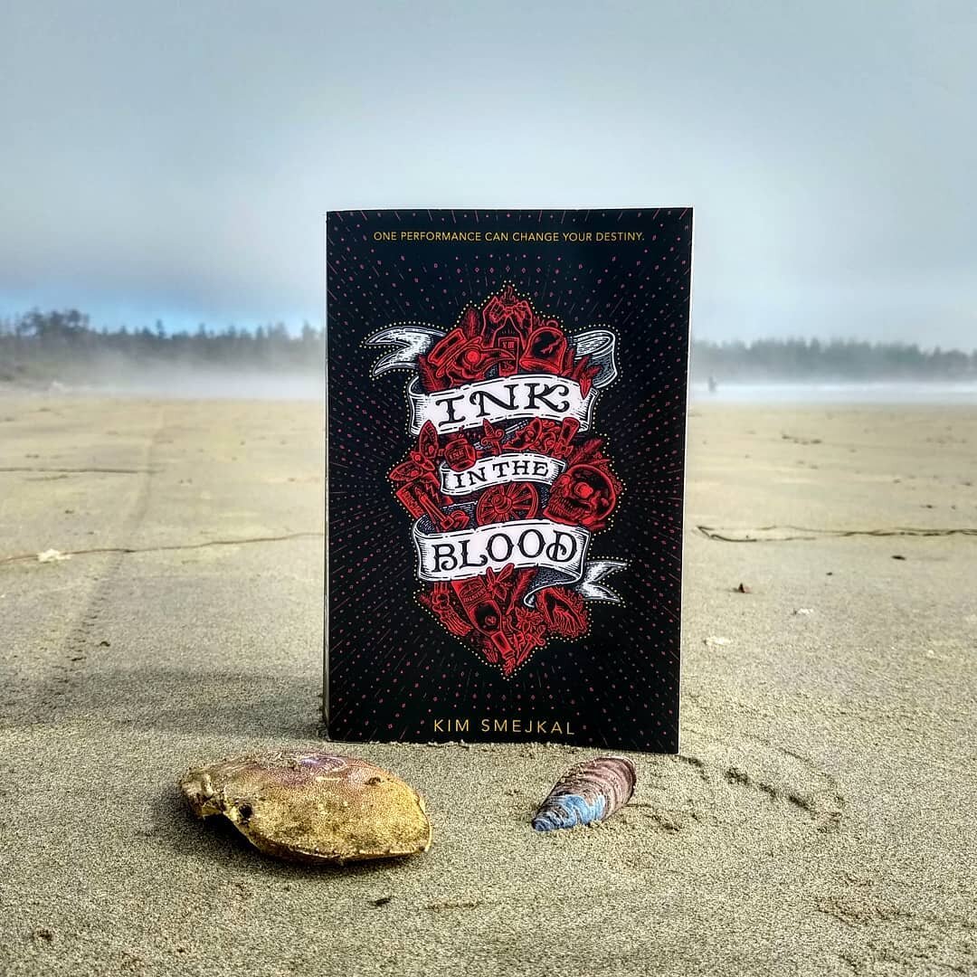 Do you prefer your beach reads dark and stormy? 🎭⛈️ Ink in the Blood is out in paperback now!

Here are a few nice things people have said about Ink in the Blood 🗡️🖤💀 

🗡️ &quot;Smejkal&rsquo;s exceptional debut champions solidarity and choice w