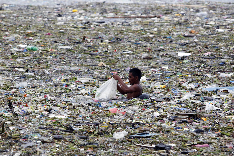 plastic in oceans .jpg