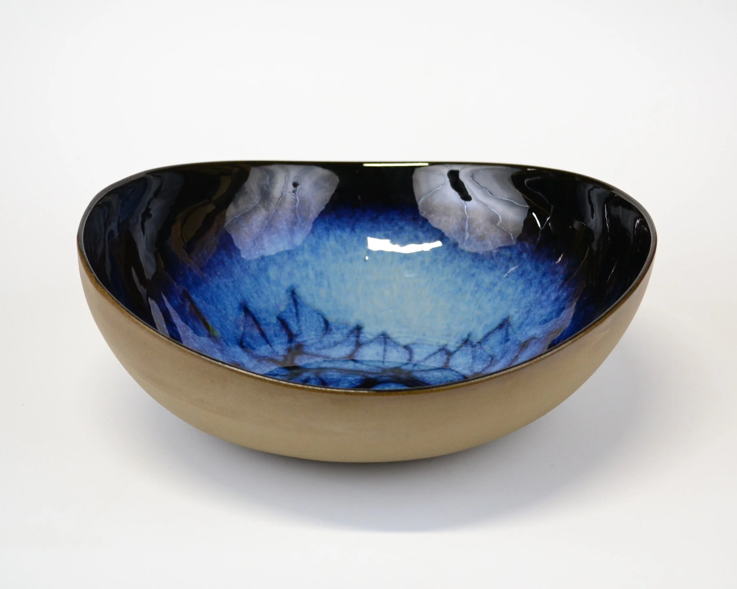 lg oval sgraffito s 2025 3.JPG