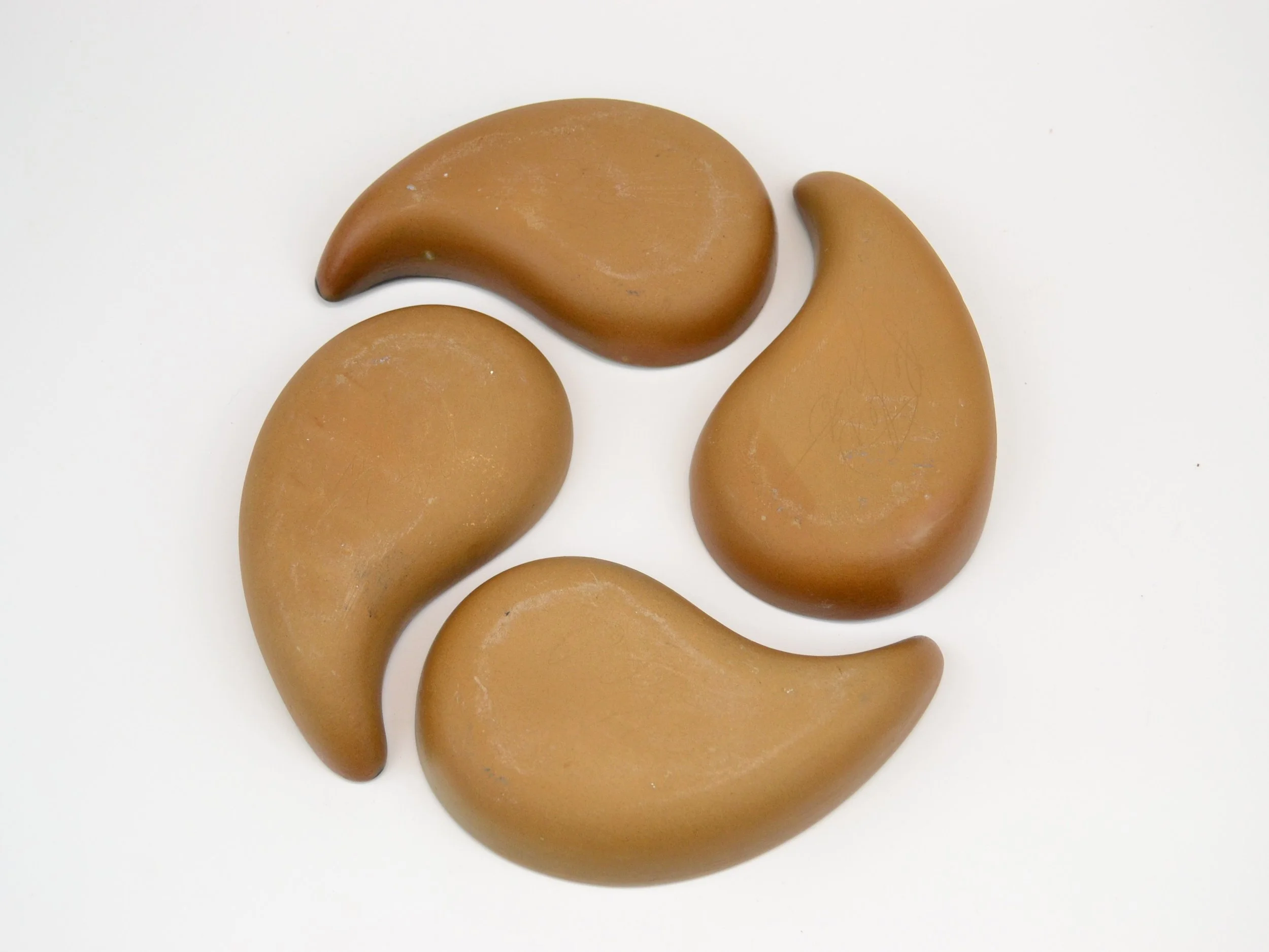 leaf dish 1960s (1).JPG