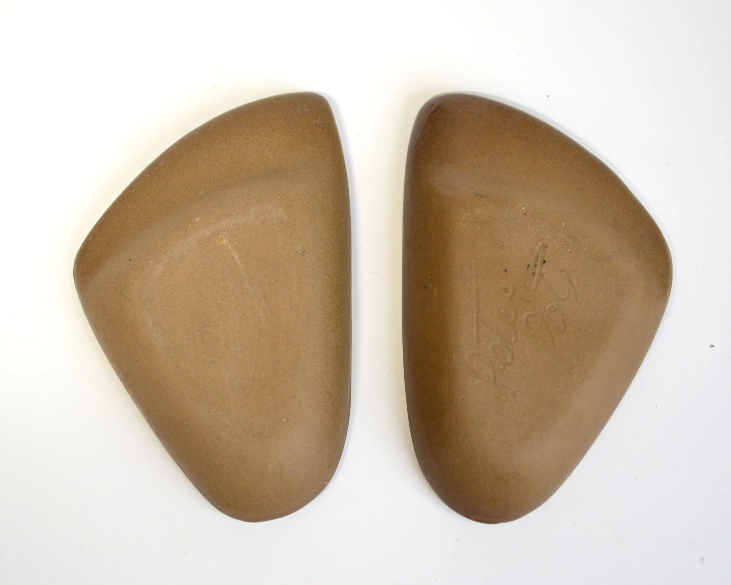 ashtray feet pair s (3).JPG