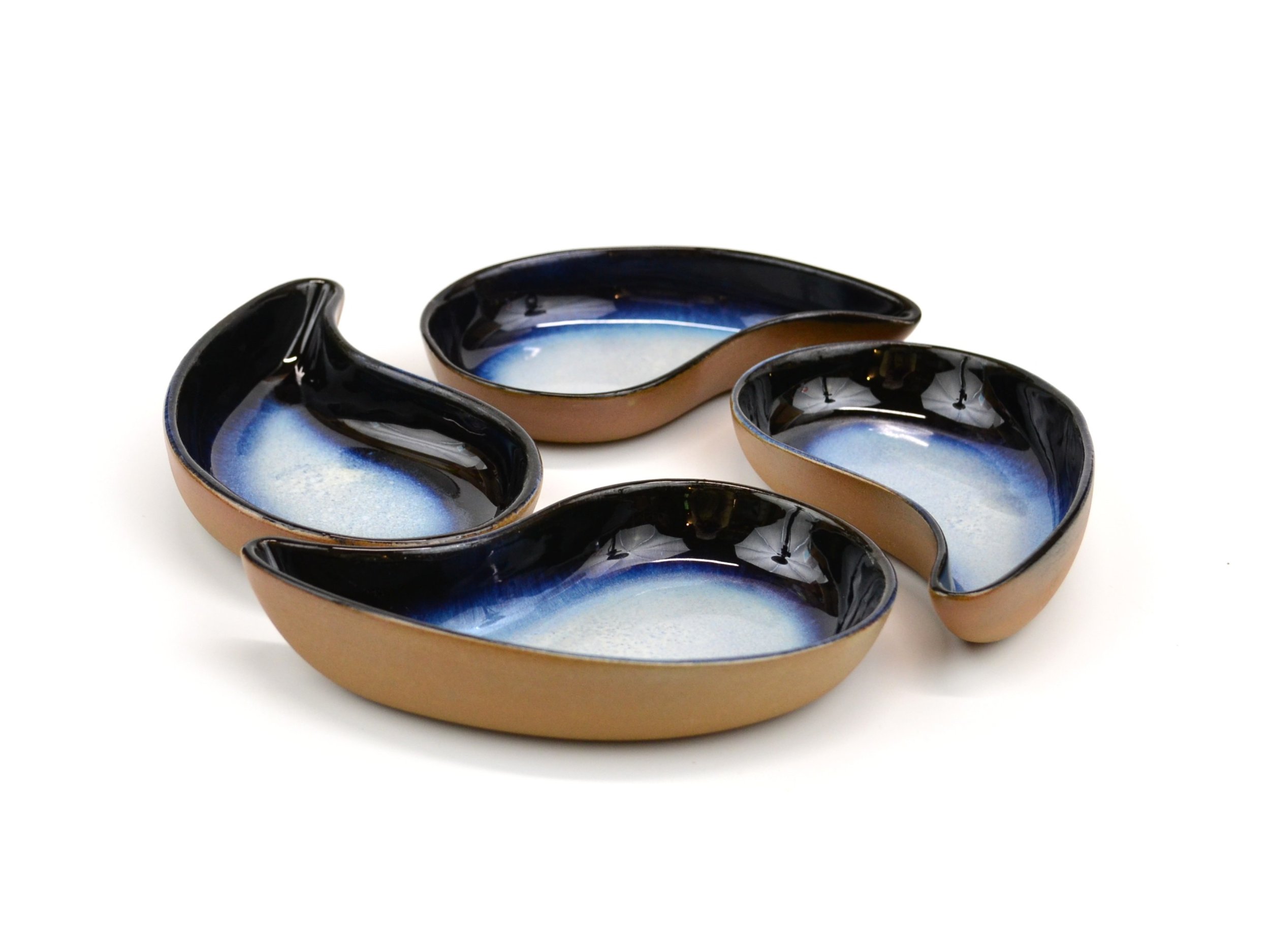 leaf dish 1960s (3).JPG