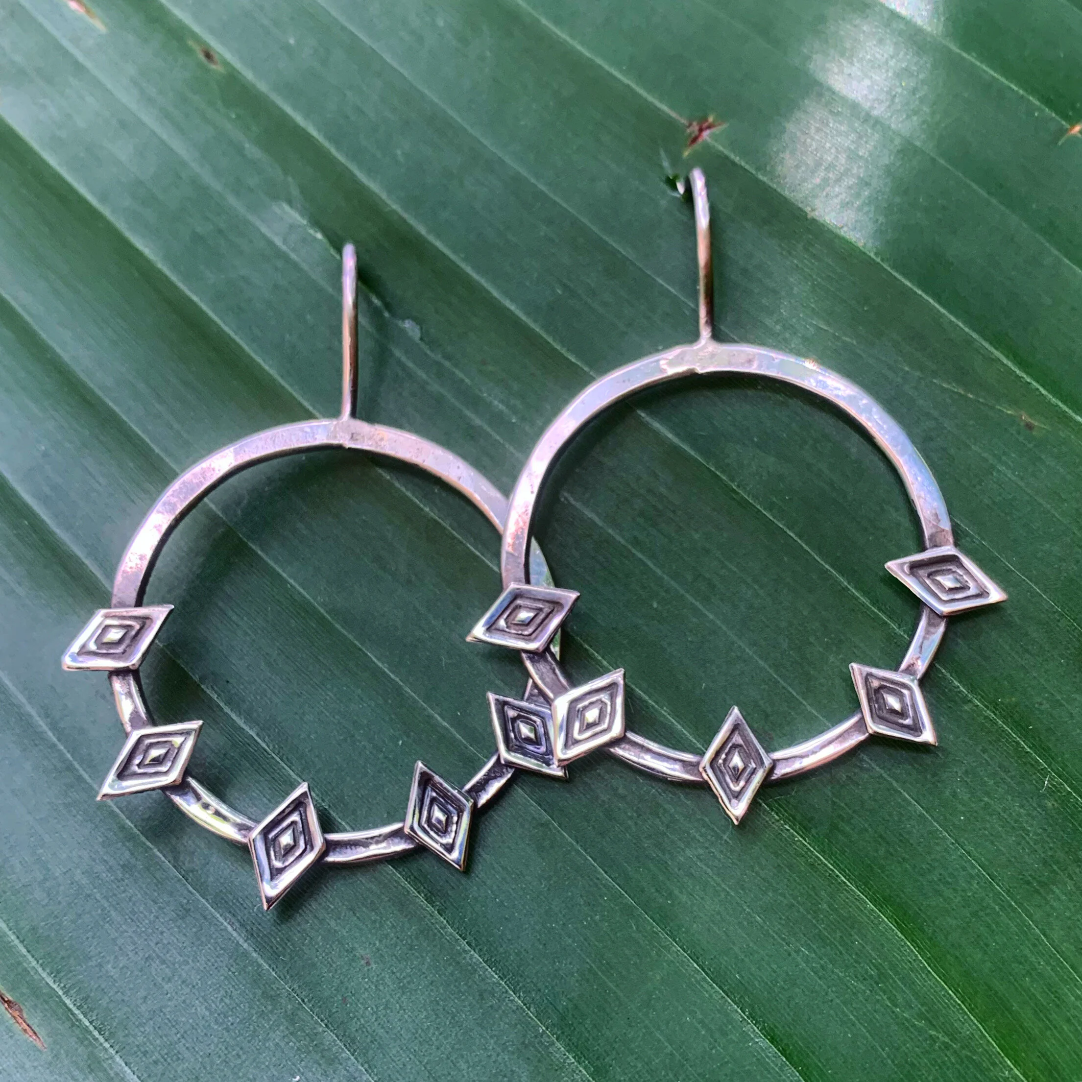 5A302A98-215C-47B3-90BD-957FC20941B0