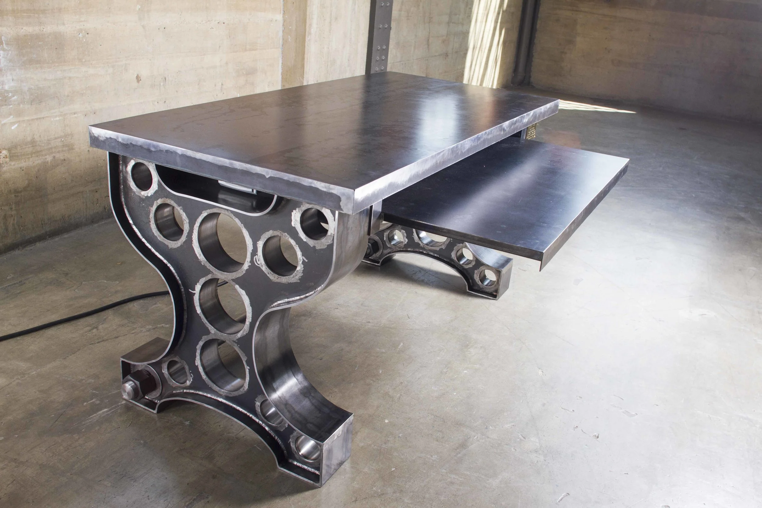 Travis Metal Desk_46.JPG