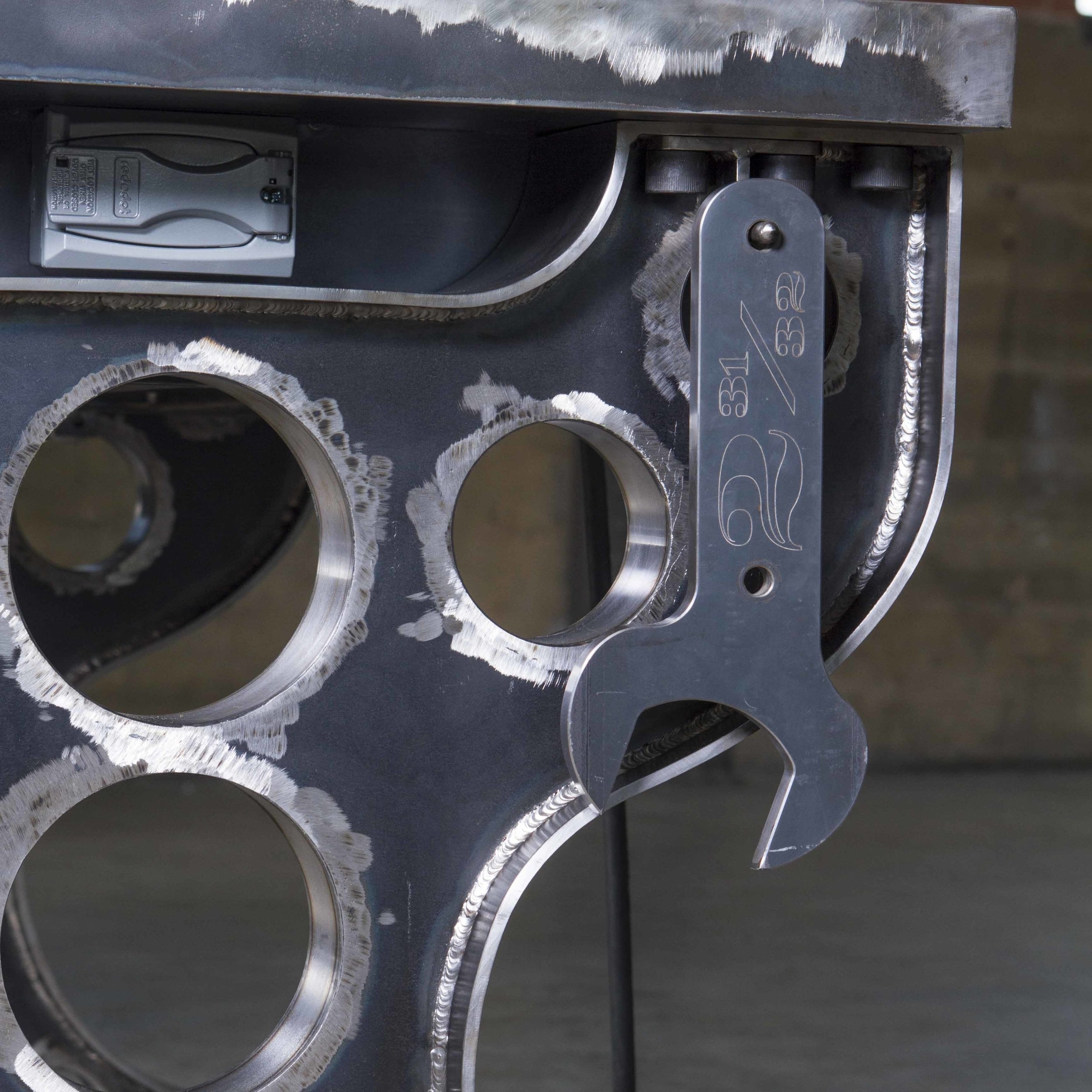 Travis Metal Desk_23.JPG