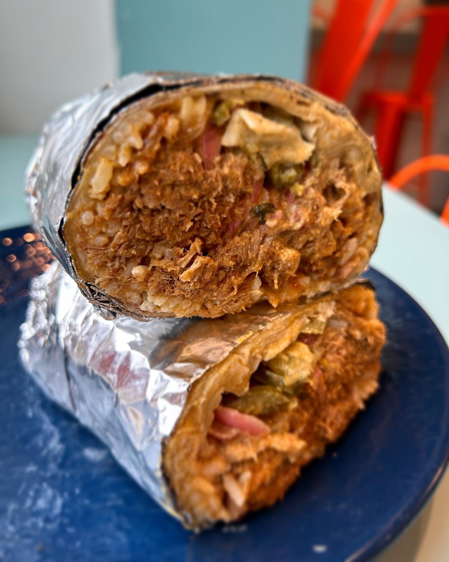 Today&rsquo;s Special 
Loaded Pulled Pork Burrito 
Rice, Beans, Pico, Crema , Cheese, Salsa
12$ 

Open from 10:30am- 5:30pm 
For large orders or catering

(817) 862-9700 📞 

#burrito #special #daily #pork #fw #fwtexas #fortworth