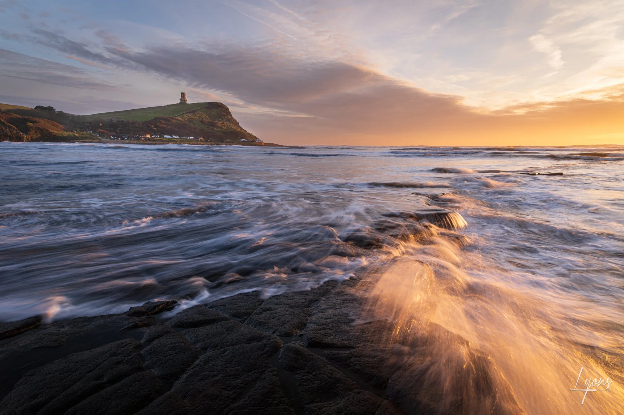 Splashing times on the ledge