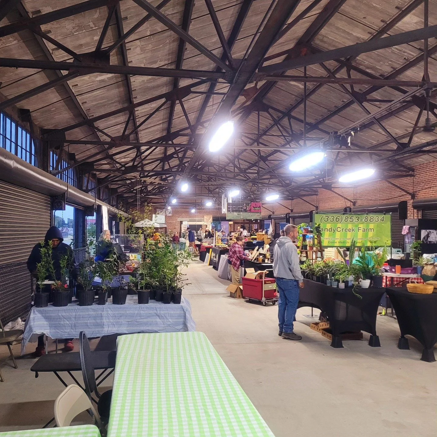 Volunteer at the Lexington Farmers Market