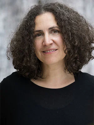 Stefanie-Hattenkofer-300x400-Web.jpg