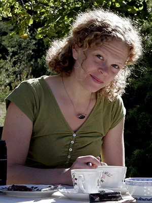 Anna-Fichert-1-300x400-Web.jpg