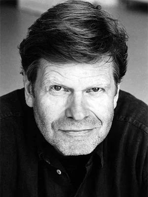Walter-von-Hauff_1-300x400-Web.jpg