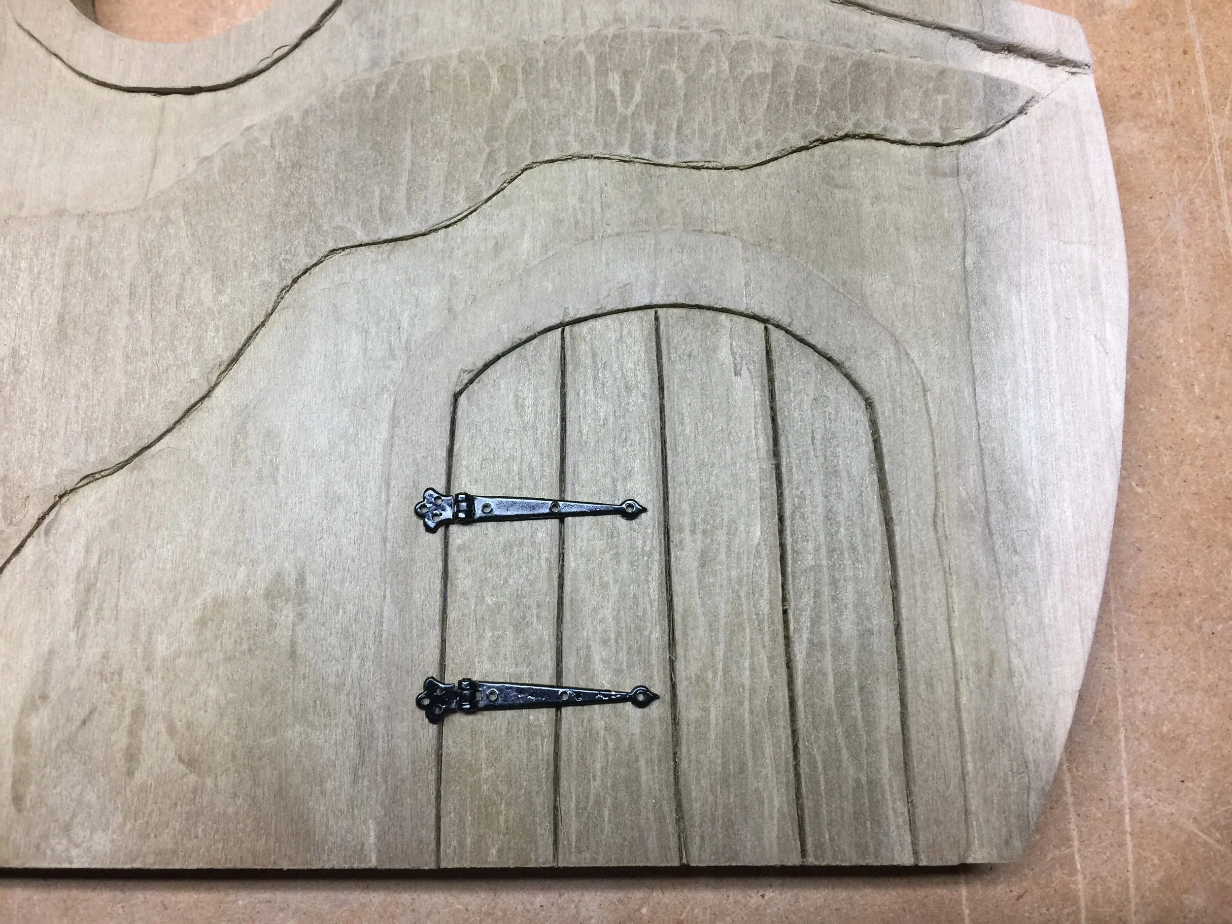 dollhousehinges.jpg