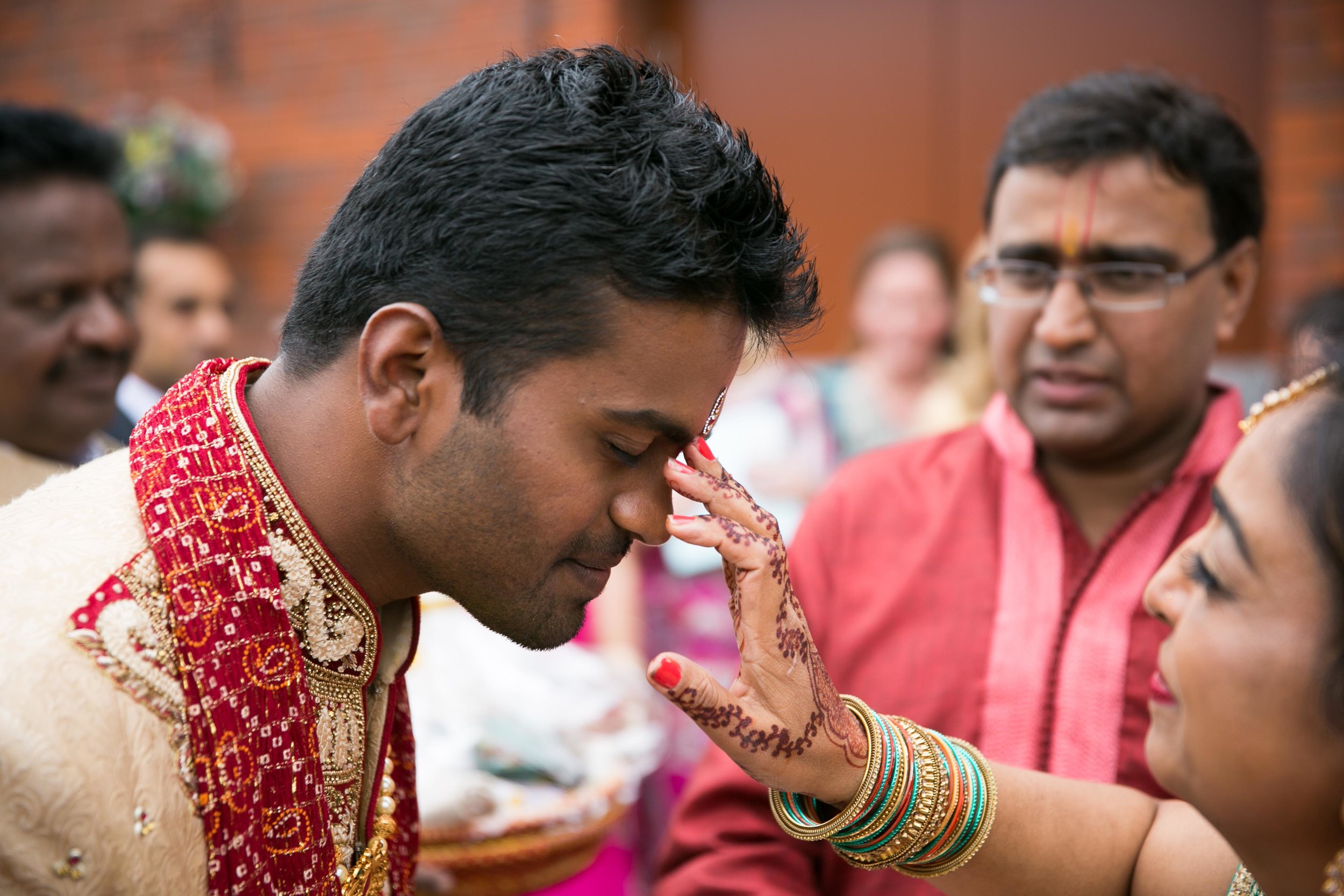 premier-banquetting-london-Hindu-asian-wedding-photographer-natalia-smith-photography-6.jpg