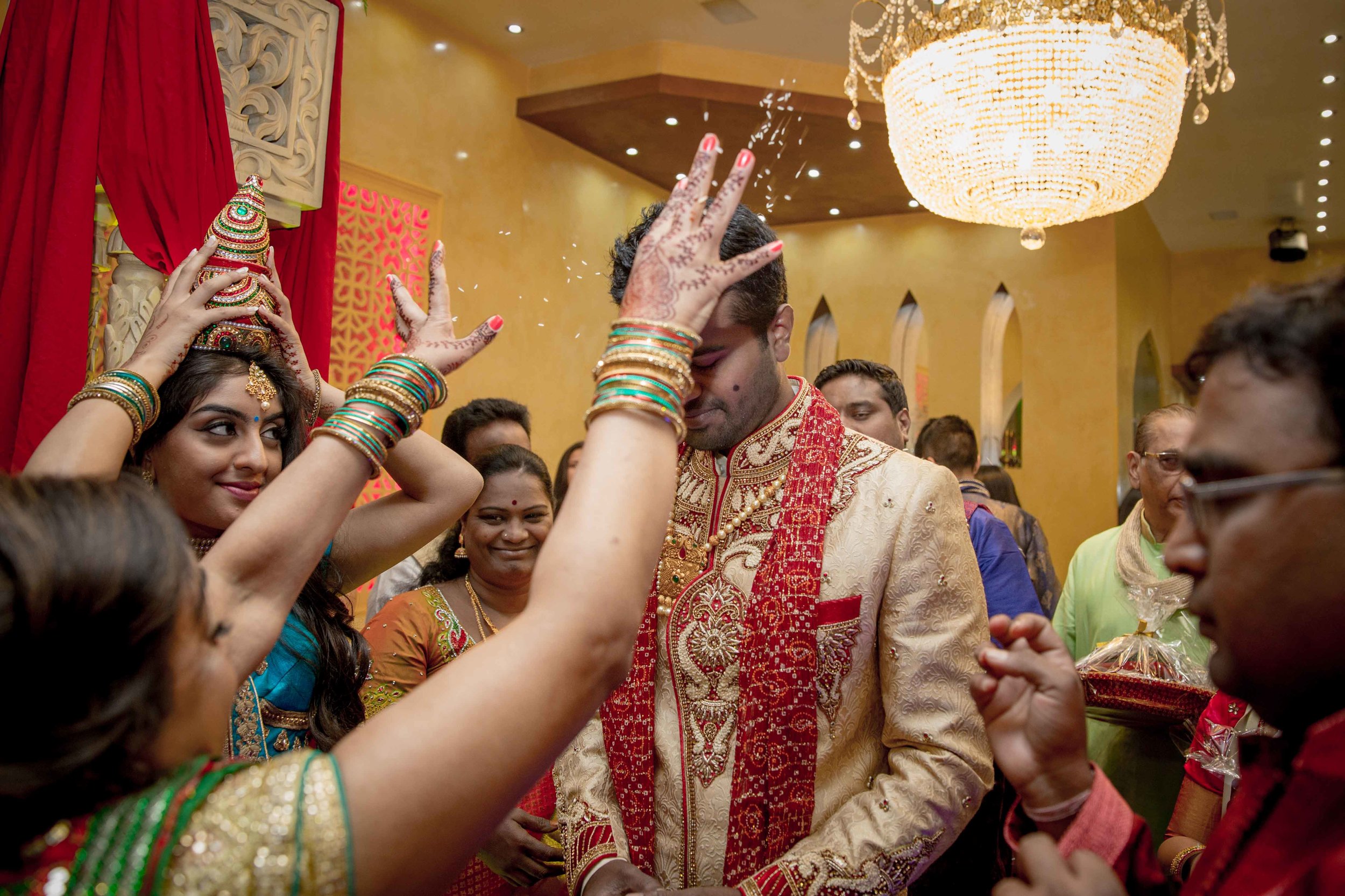 premier-banquetting-london-Hindu-asian-wedding-photographer-natalia-smith-photography-9.jpg