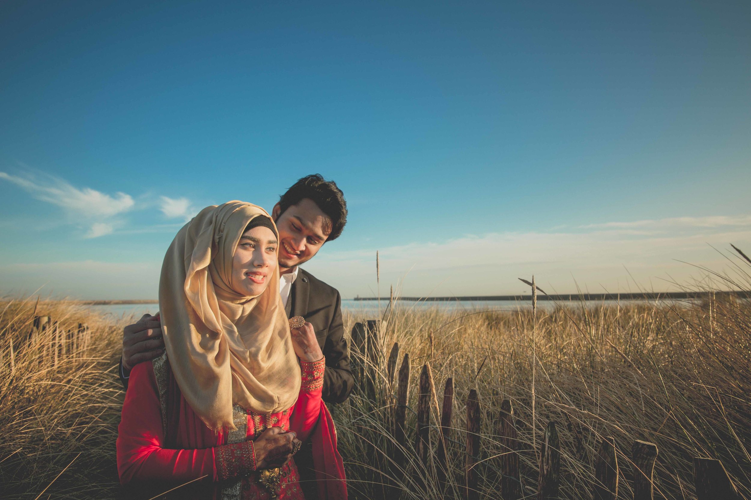 newcastle-beach-lighthouse-couple-prewedding-pre-wedding-shoot-asian-wedding-photographer-natalia-smith-photography-4.jpg