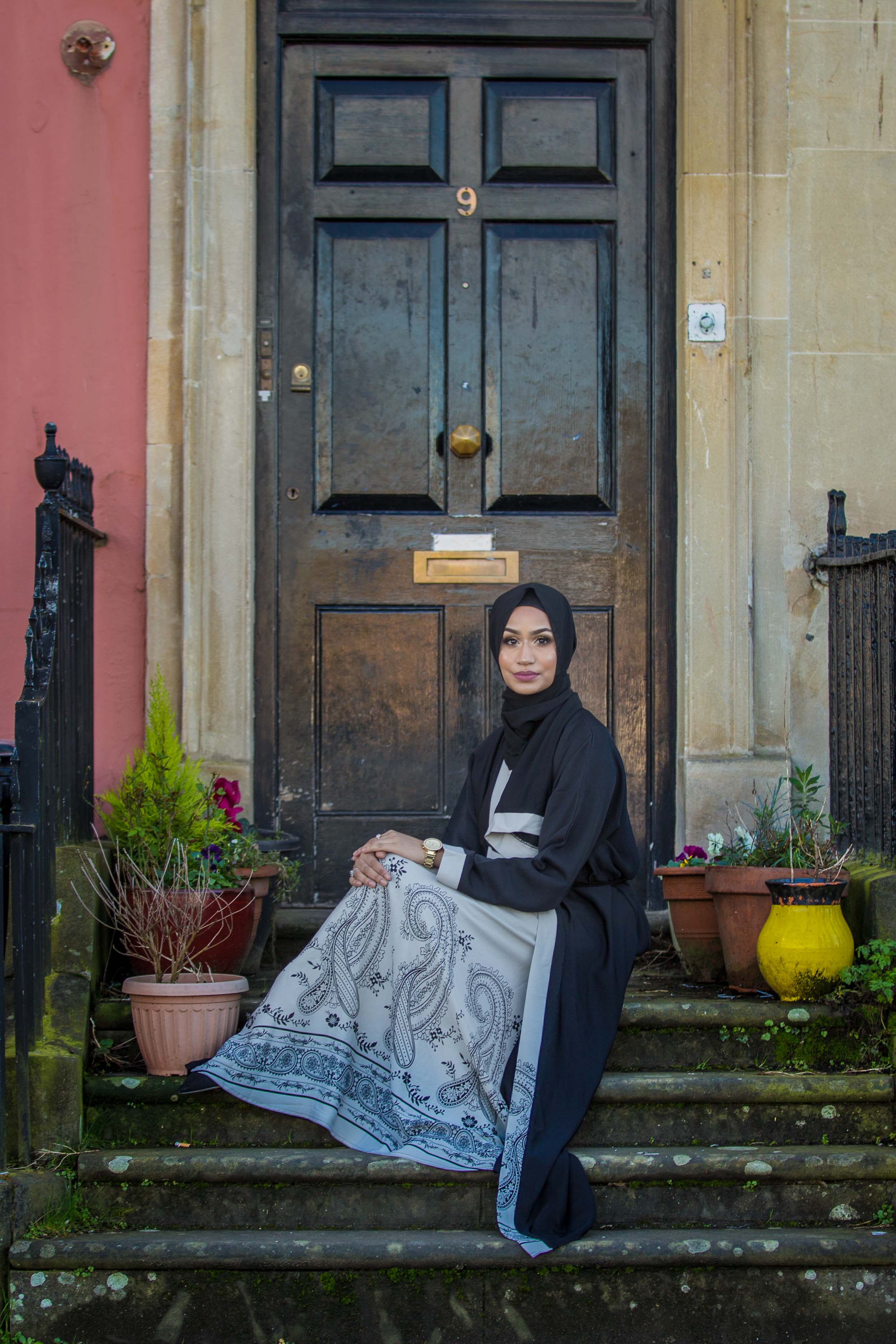 modest-street-aisha-rahman-fashion-photography-london-bristol-natalia-smith-photography-abaya-7.jpg
