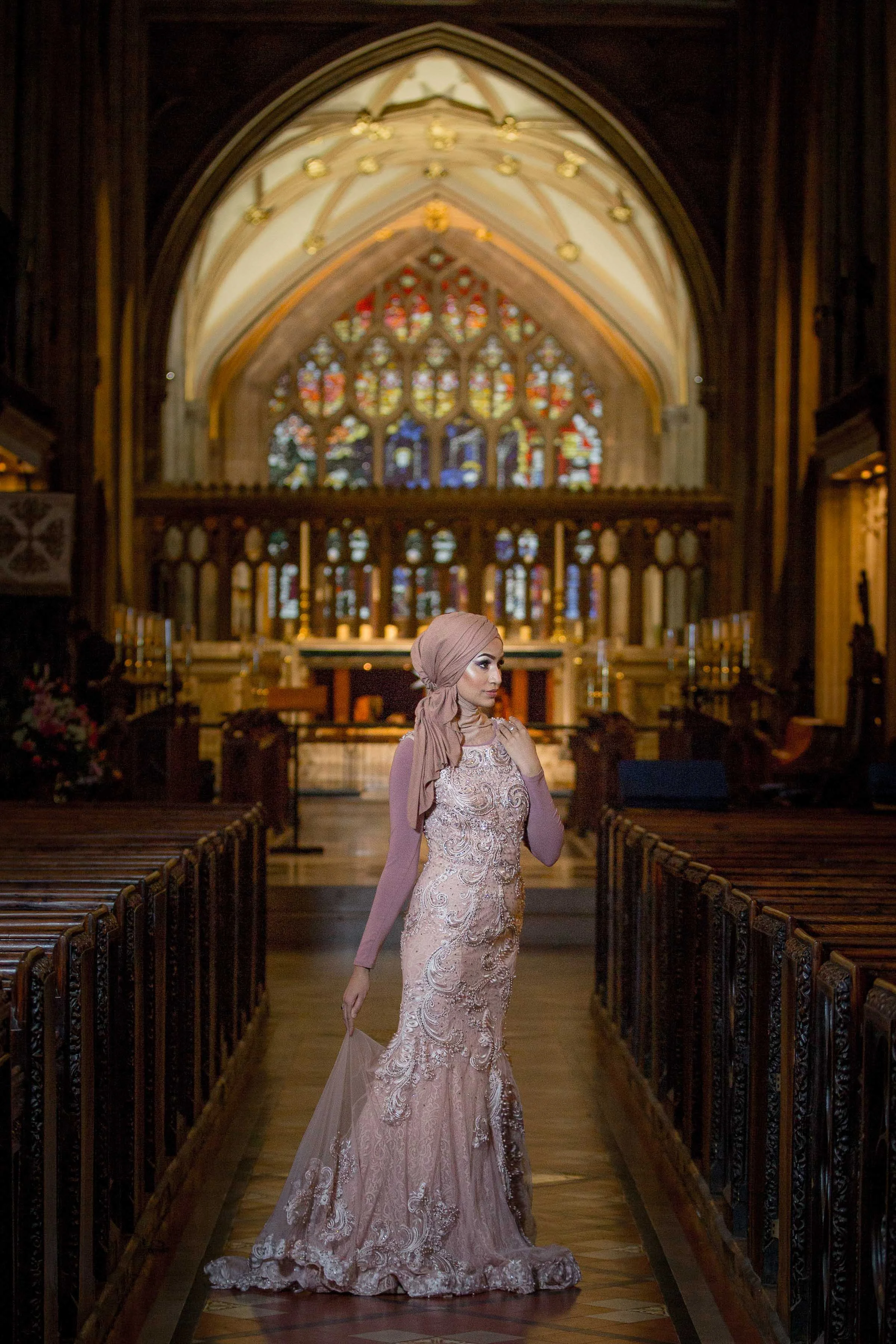 modest-street-aisha-rahman-fashion-photography-london-bristol-natalia-smith-photography-st-St-Mary-Redcliffe-Church-1.jpg