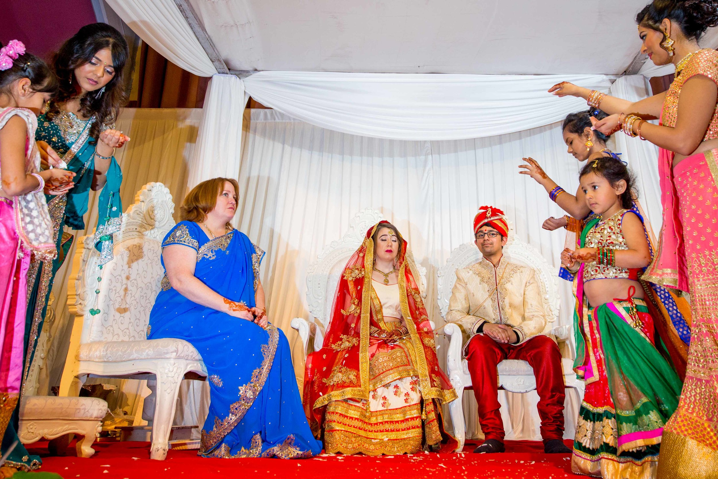 asian-Hindu-wedding-photographer-birmingham-abbey-park-leicester-natalia-smith-photography-32.jpg