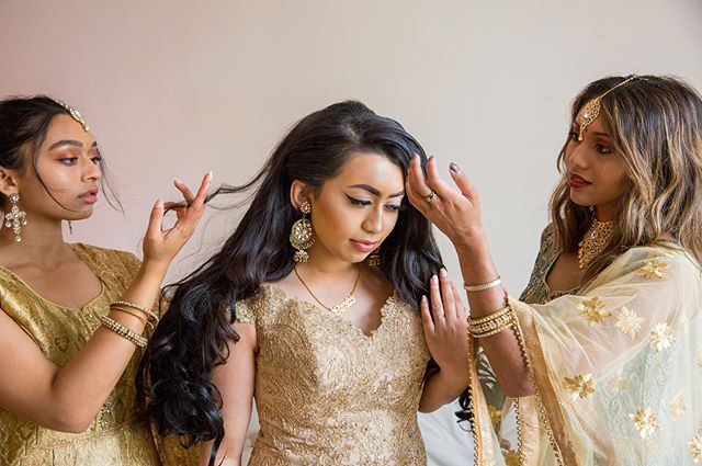 The three sisters. My favorite image from this civil wedding ceremony day. To make it compositionally perfect, I combined two images. Swipe to the left to notice the difference. &mdash;&mdash;&mdash;&mdash;&mdash;&mdash;&mdash;&mdash;&mdash;&mdash;&m